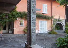 Ansicht des Hauses «Ronco dei Fiori», des ehemaligen Wohn- und Atelierhauses 
von Hans und Marguerite Arp
